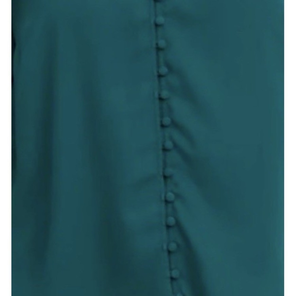 Torrid 3X georgette emerald green blouse button-front Roll Tab Sleeves Office - Picture 4 of 5